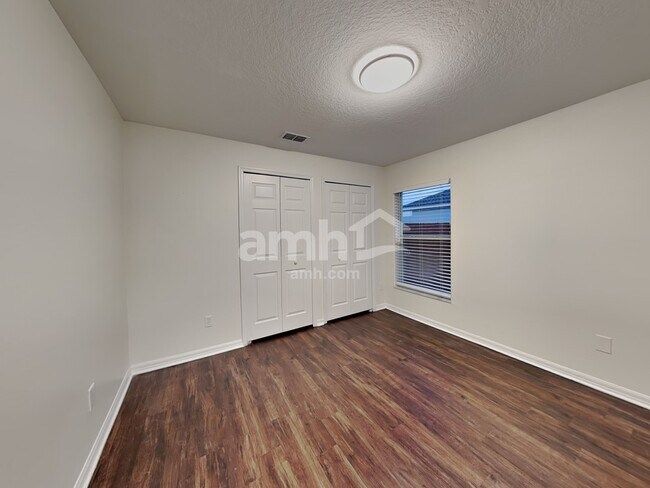 Building Photo - 2006 Ruby Red Blvd