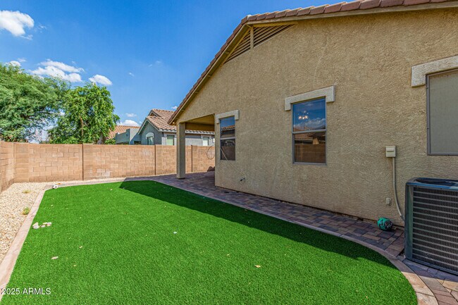 Building Photo - 20910 E Sonoqui Dr