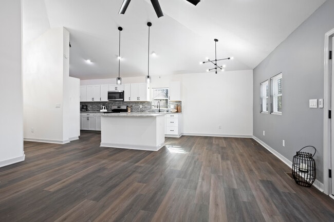 Building Photo - 4593 Windsor Spring Rd