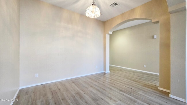 Building Photo - 13586 W Monte Vista Rd