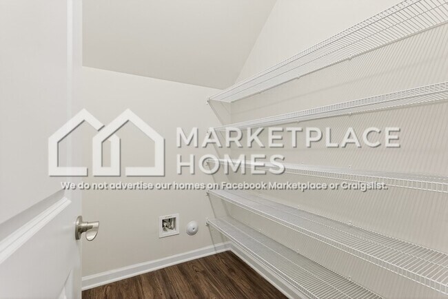 Building Photo - 1113 Alston Rdg Ct