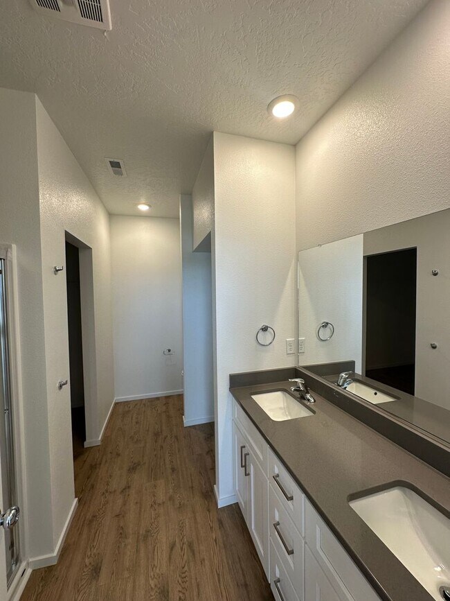 Building Photo - 5276 E Antares Ln
