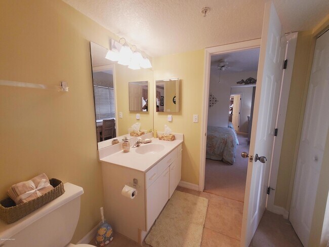 Building Photo - 3740 Ocean Beach Blvd