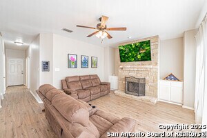 Building Photo - 132 Las Palomas Dr
