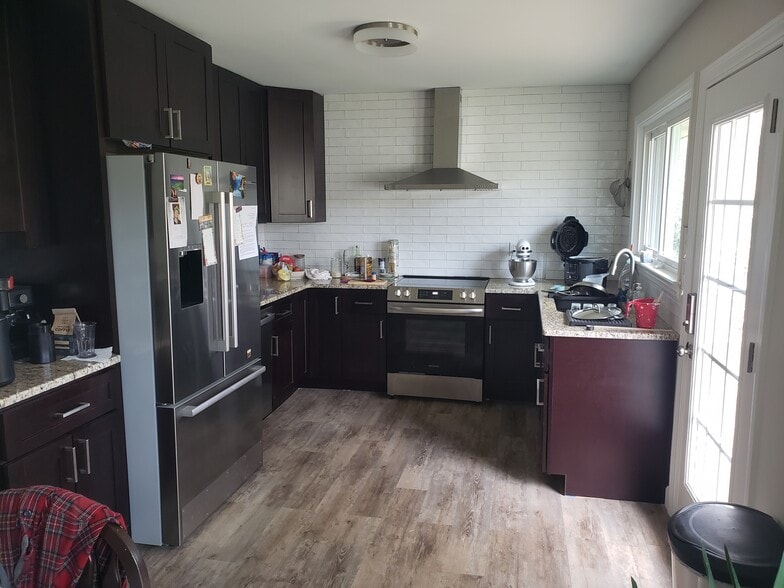 Kitchen - 10 Sir Abbott St