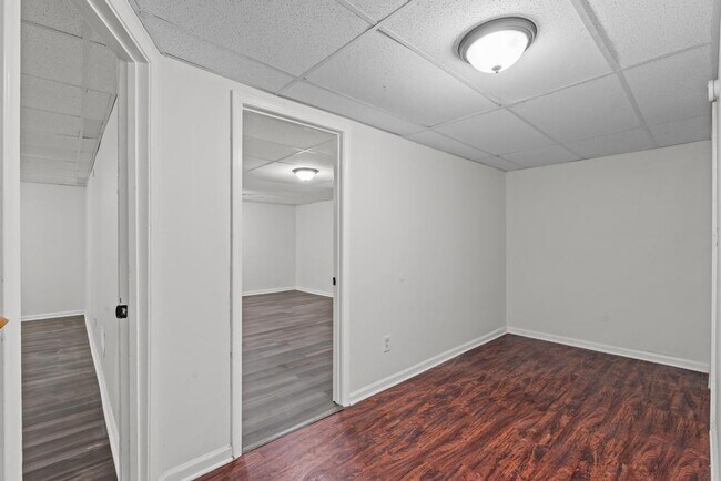 Building Photo - 246 Barbara Ln