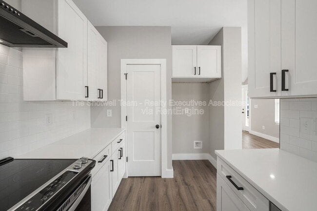 Building Photo - 2711 Tarleton Ave