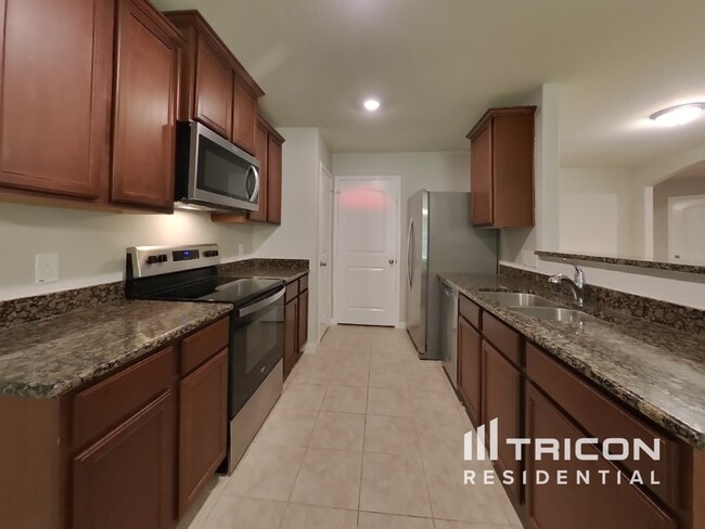 Building Photo - 27016 Leonardo Dr