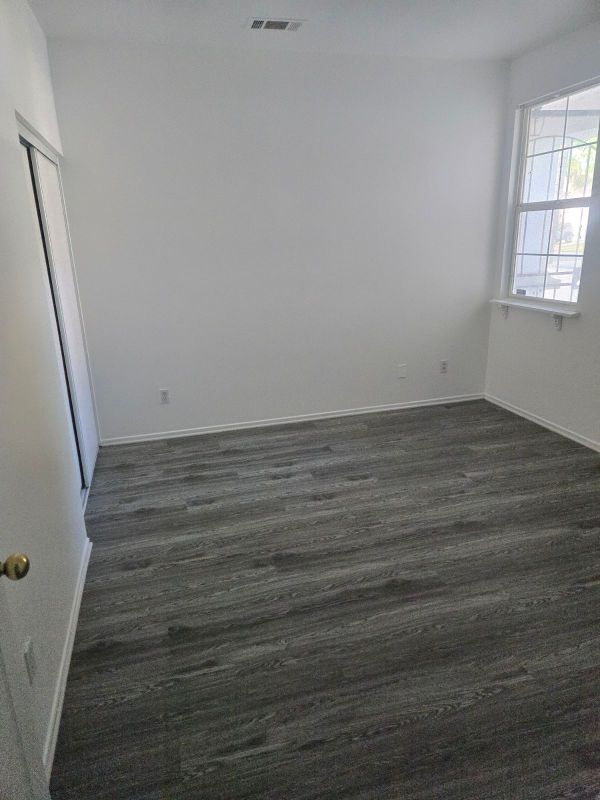 Building Photo - 421 Steiner Dr