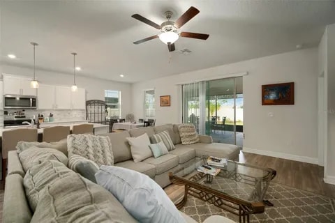 Building Photo - 10925 Green Harvest Dr.