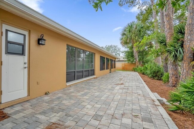 Building Photo - 3966 Lake Mira Dr