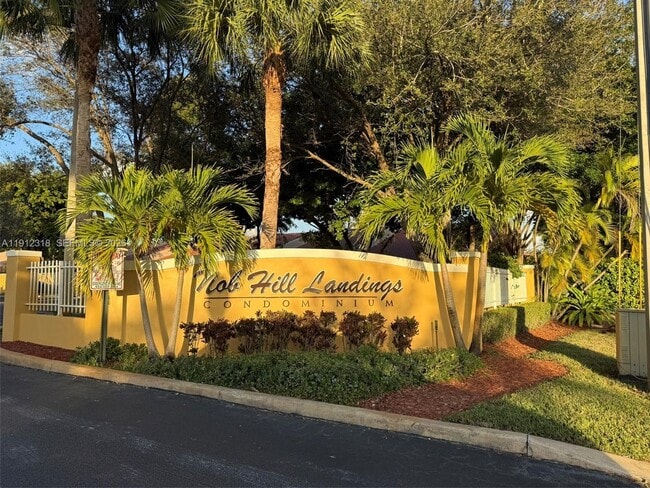 Building Photo - 9907 Westwood Dr