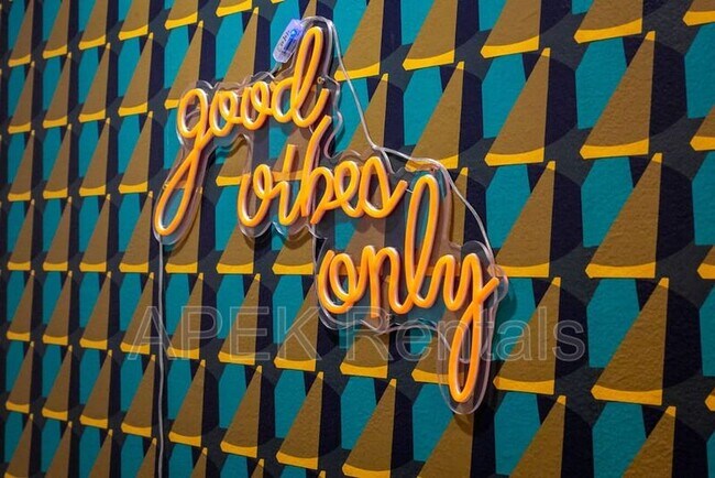 Building Photo - 2184 E Powell Rd