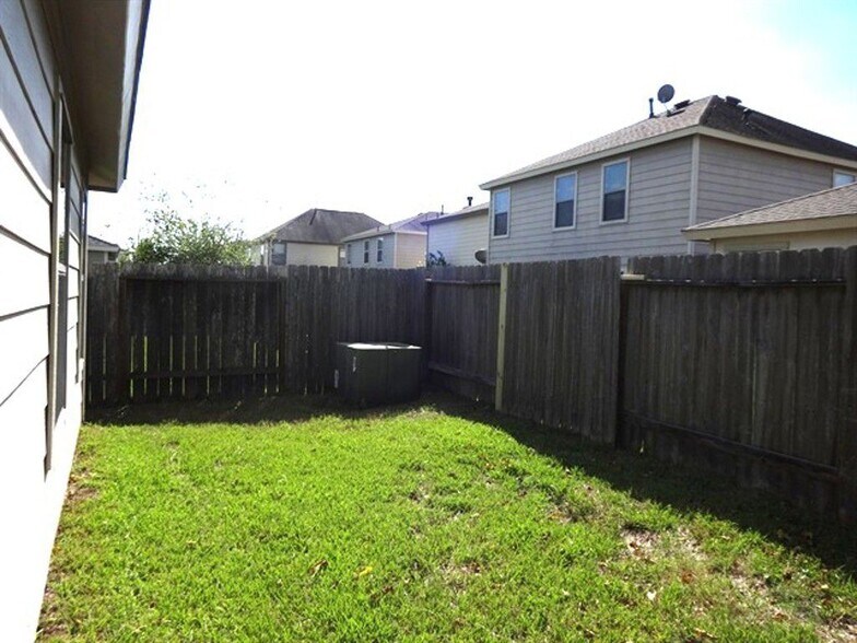 Building Photo - 9514 Narnia Springs Ct