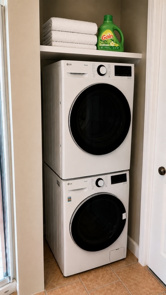 Washer/Dryer Stackable Unit - 439 37th St