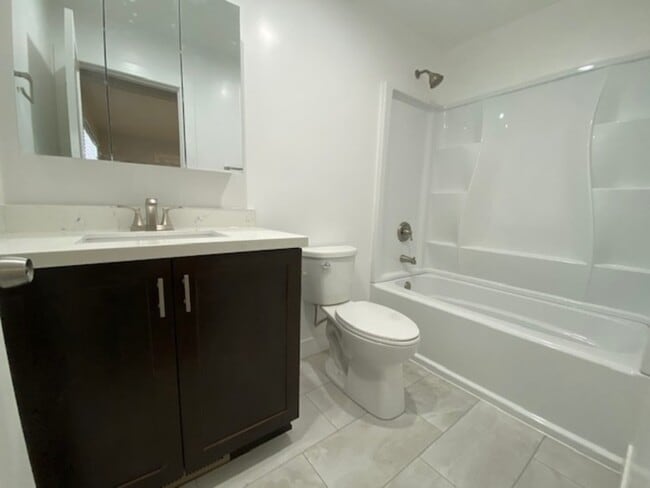 Building Photo - 1163 Buccaneer Dr
