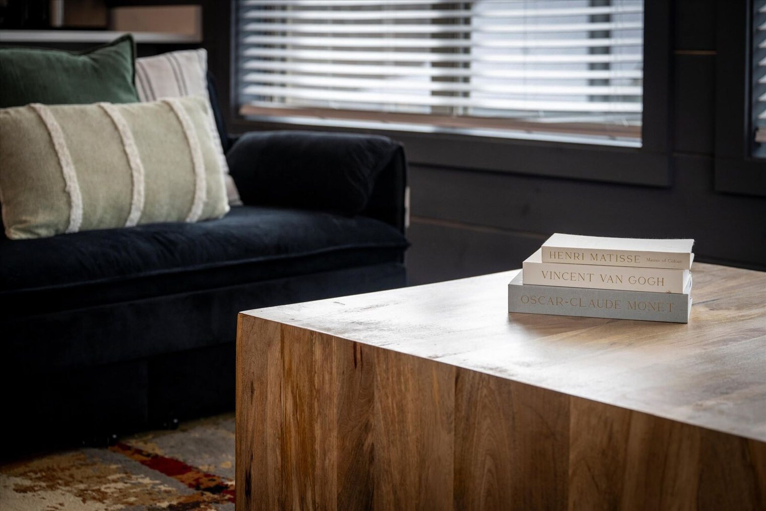 Building Photo - 528 Warbonnet Wy