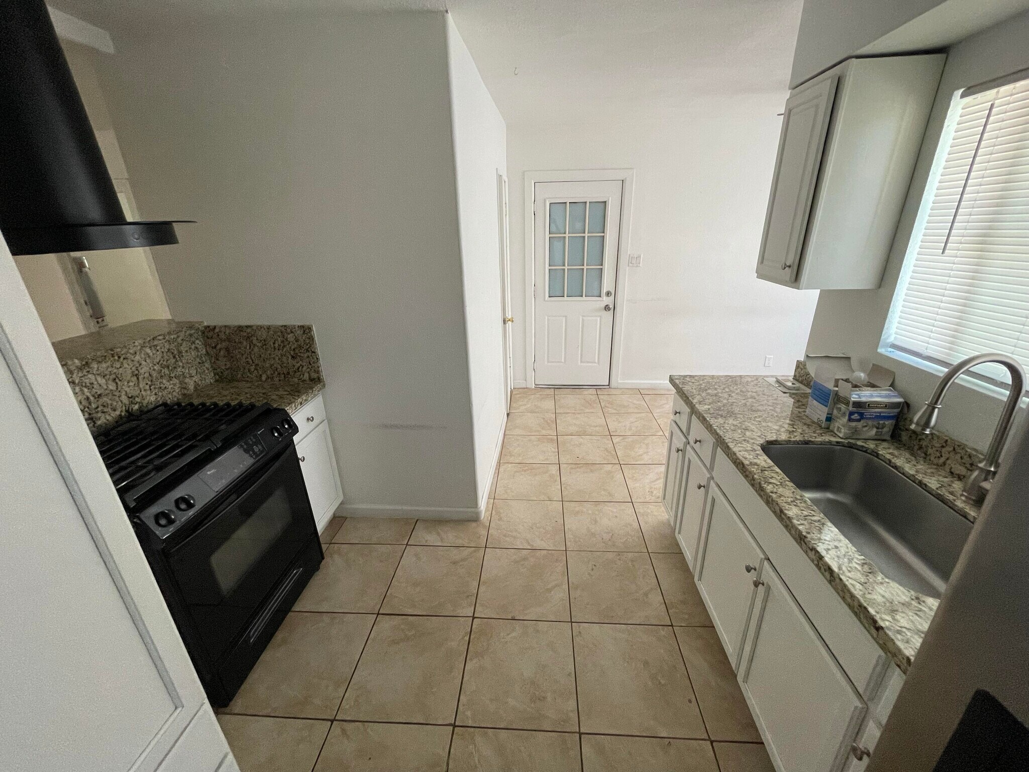 Building Photo - 1808 Franklin Ave