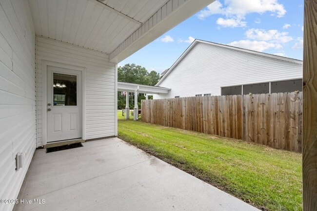 Building Photo - 1303 Dan Owen Dr