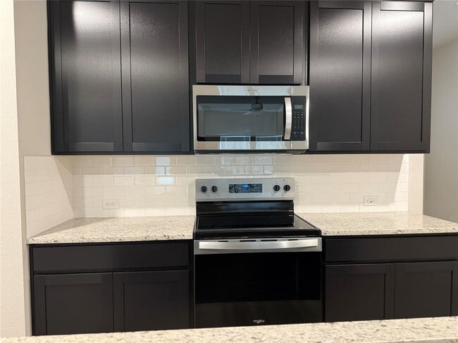 Building Photo - 1850 Settlers Glen Dr