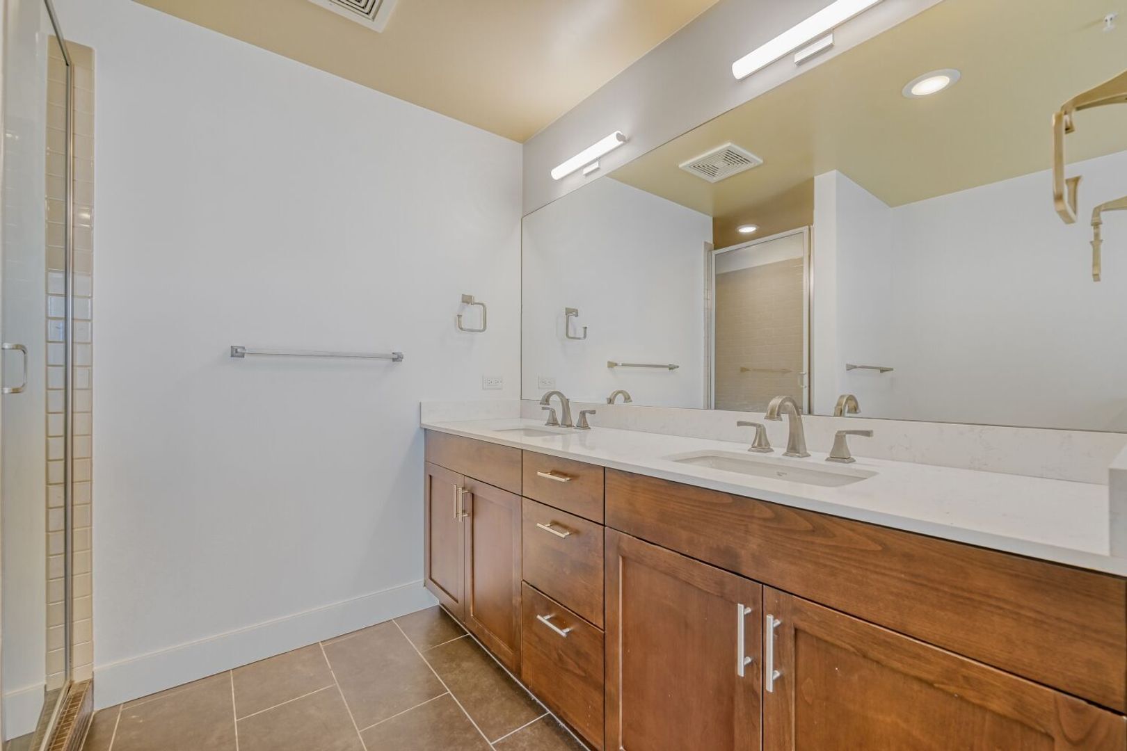 Building Photo - 3301 Arapahoe Ave