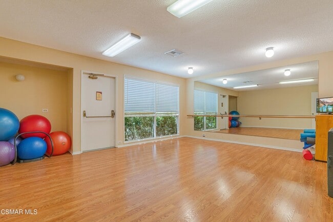 Building Photo - 460 Arbor Ln Ct