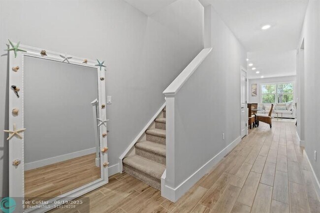 Building Photo - 245 Preserve Trl S