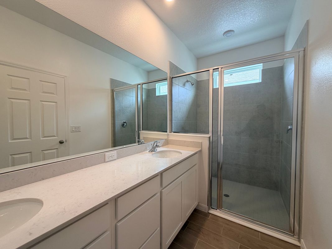 Building Photo - 2029 Anthem Dr