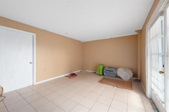 Building Photo - 745 Pinellas Bayway S