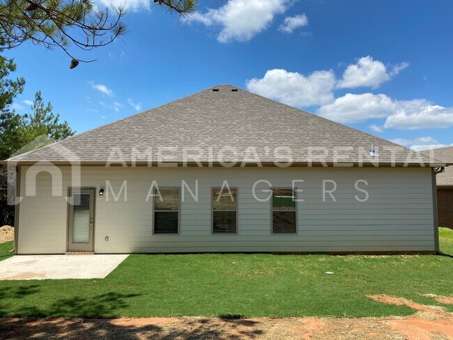 Building Photo - Home for rent in Brookwood, AL.... View with 48 Hours Notice!