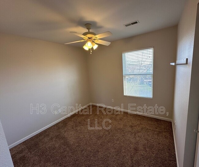 Building Photo - 1456 Dale Dr