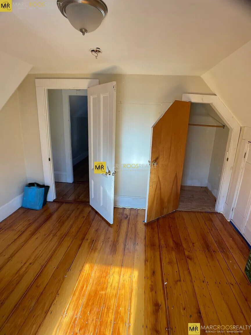 Building Photo - 67 Flint St