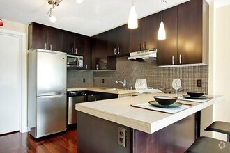 Building Photo - Capitol Hill One Bedroom Condo For Rent