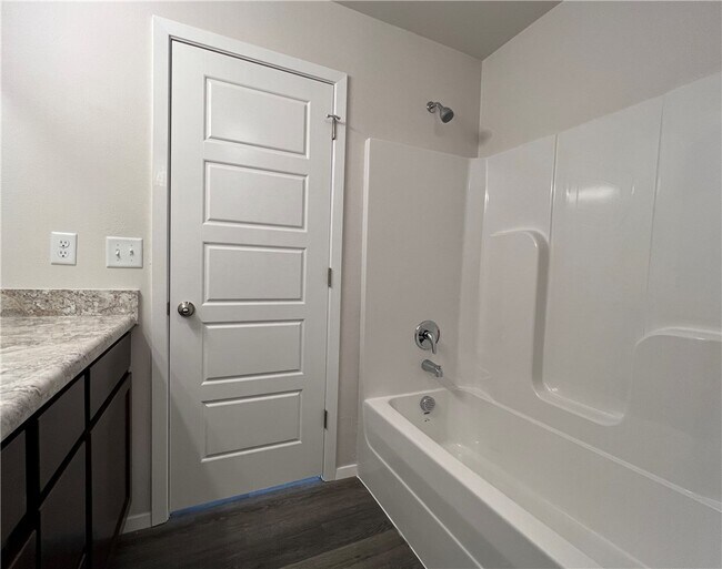 Building Photo - 3321 Red Tail Wy
