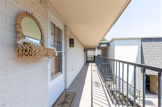 Building Photo - 904 S Weatherred Dr