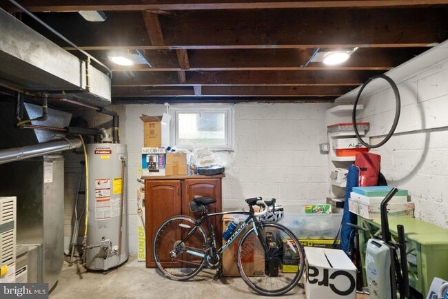 Building Photo - 1804 S Oakland St