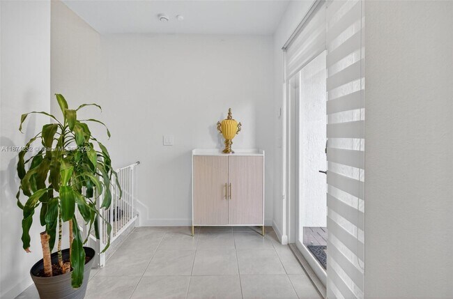 Building Photo - 26437 SW 149th Ave