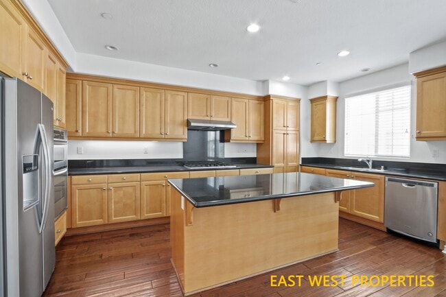 Building Photo - 52 Honey Locust