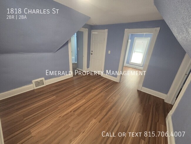 Building Photo - 1818 Charles St