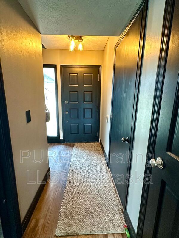 Building Photo - 5018 S 163rd St