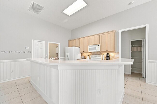 Building Photo - 4025 Chablis St SW