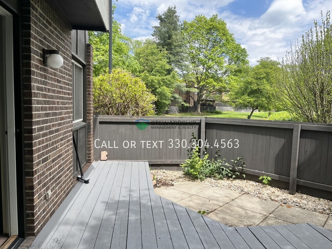 Building Photo - 931 Trimble Dr