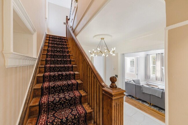 Building Photo - 58 Montebello Rd