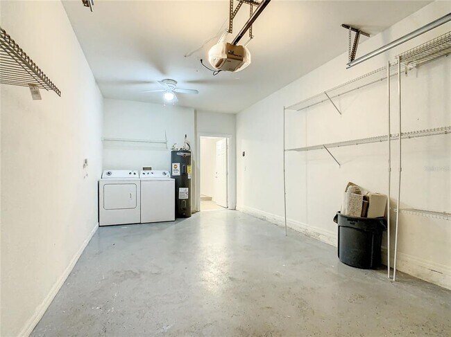 Building Photo - 1001 Via Santae Ln