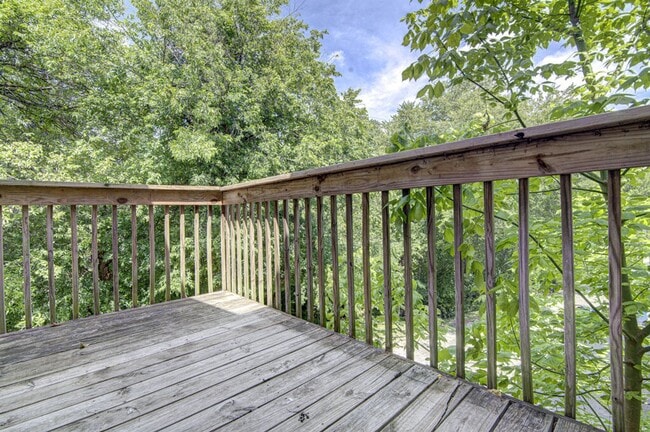 Building Photo - 3558-3560 Ranch Road 2222