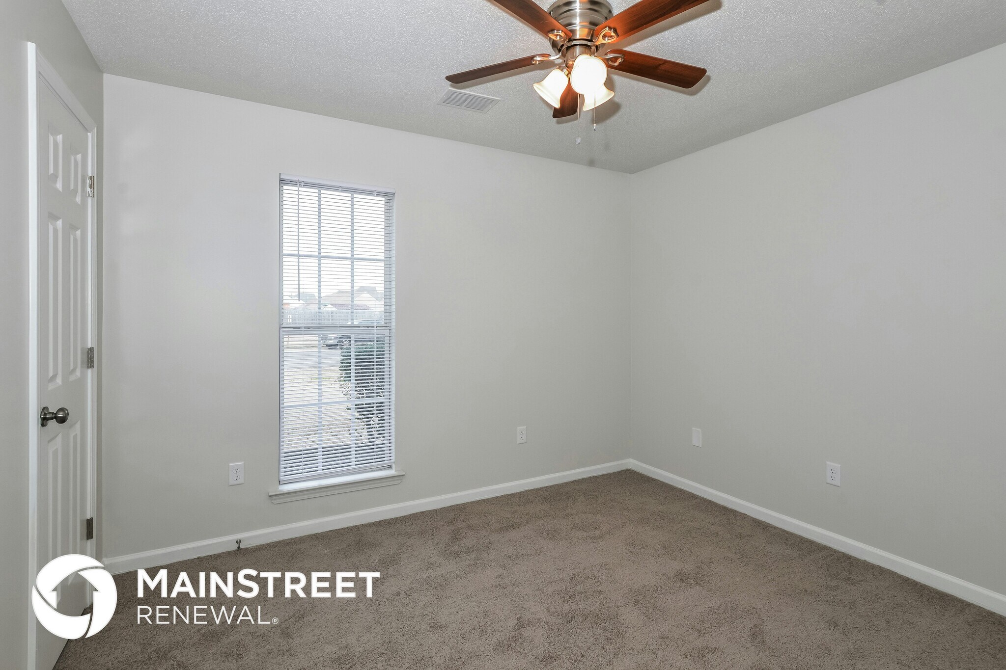 Building Photo - 4495 Andover Ln