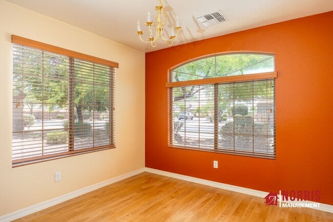 Building Photo - Great Home in Mission Valley