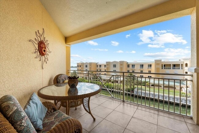 Building Photo - 14041 Bellagio Way