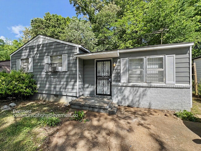 Building Photo - 4624 Sunnybrook St