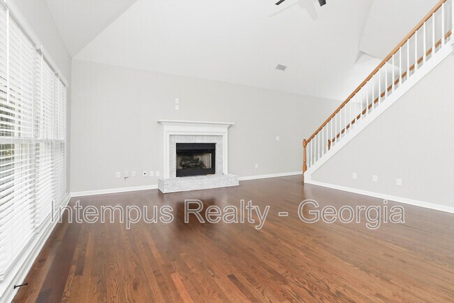 Building Photo - 4241 Moccasin Trail